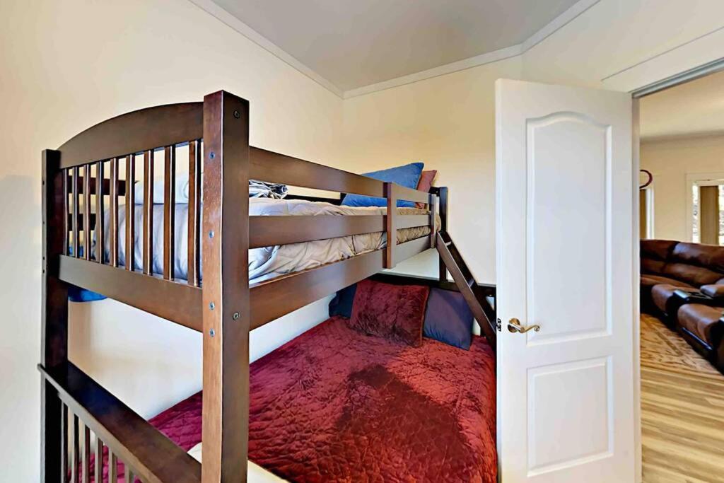 Serenity Views Comfort - Close To City & Parkway! Weaverville Esterno foto