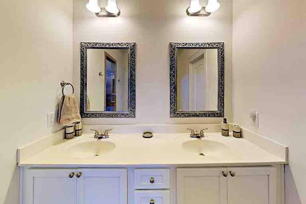 Serenity Views Comfort - Close To City & Parkway! Weaverville Esterno foto