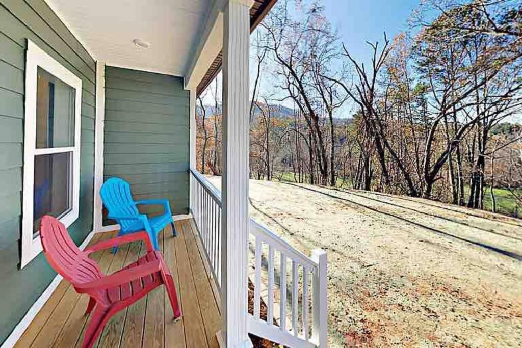 Serenity Views Comfort - Close To City & Parkway! Weaverville Esterno foto