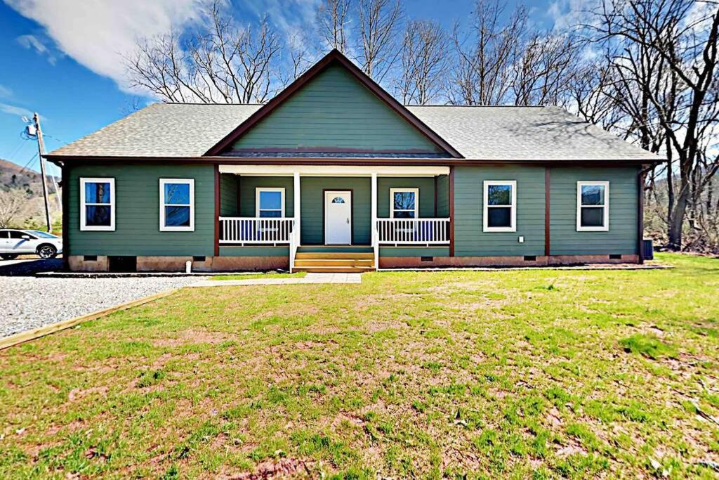 Serenity Views Comfort - Close To City & Parkway! Weaverville Esterno foto
