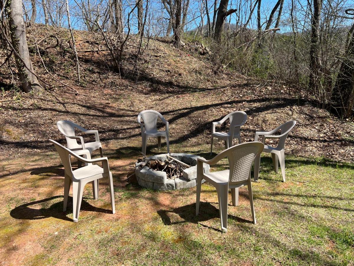 Serenity Views Comfort - Close To City & Parkway! Weaverville Esterno foto